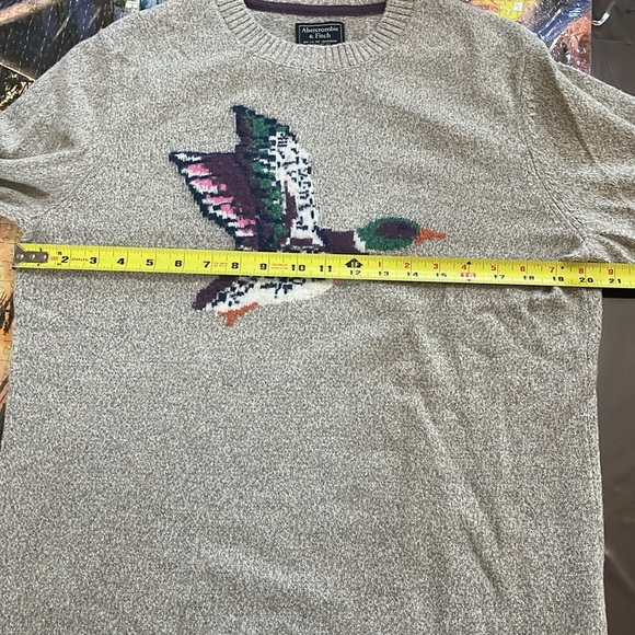 Abercrombie & Fitch Duck Design Wool Blend Crewneck Sweater Size M - Picture 8 of 10